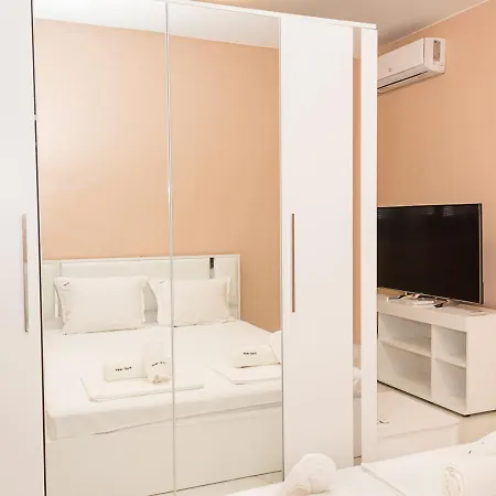 Διαμέρισμα Comfy 1-bedroom In Chayka Neighbourhood By Flat Mаnаger Βάρνα
