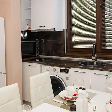 Comfy 1-bedroom In Chayka Neighbourhood By Flat Mаnаger Βάρνα